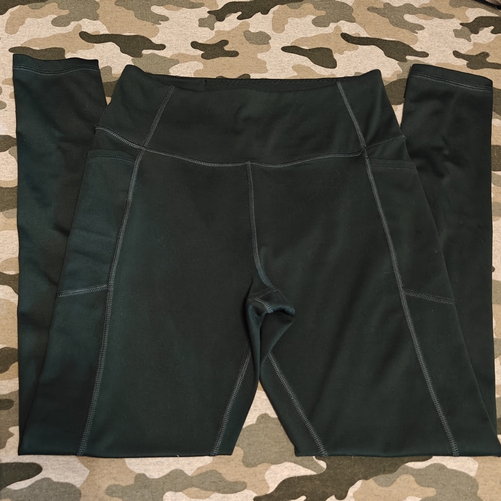 Victorias Secret Essential leggings Sz 8